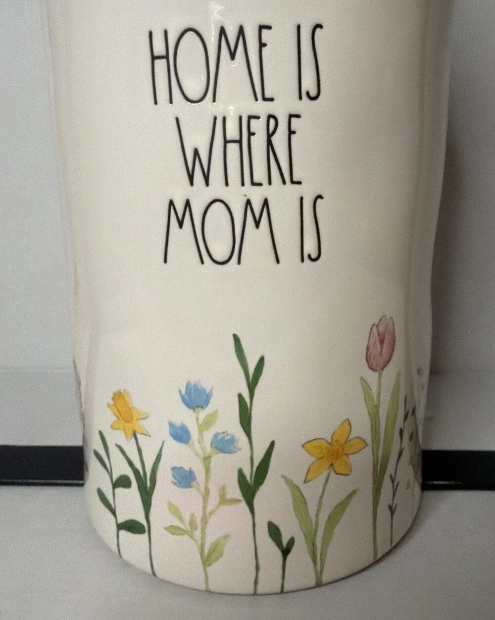 Rae Dunn Home Is Where Mom Is Wraparound Flowers 9-1/2